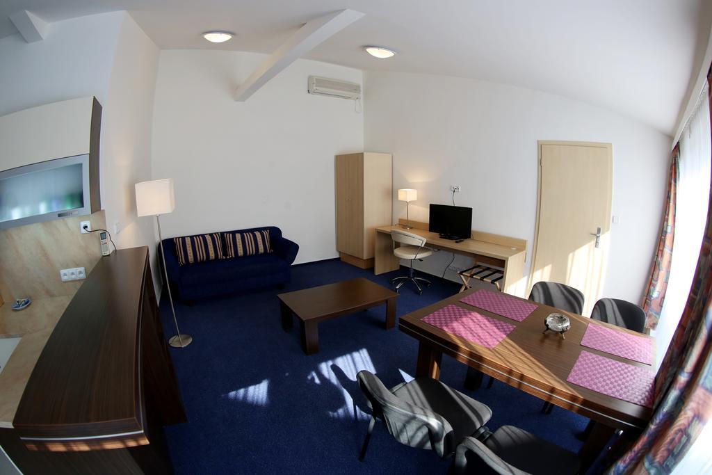 Apartments Kroměříž Стая снимка